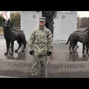 Meet your Posher, Chris